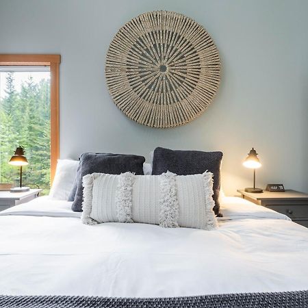 Greyhawk By Outpost Whistler Villa Eksteriør bilde